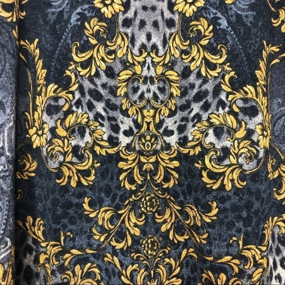 𝅺Susan Graver Damask Printed Sweater Tunic New NWOT - Picture 8 of 11